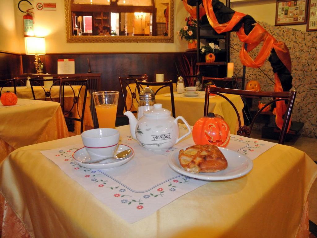 Hotel Assisi Rzym Zewnętrze zdjęcie